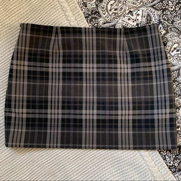 Aritzia Wilfred Mini Skirt - Picture 4 of 6